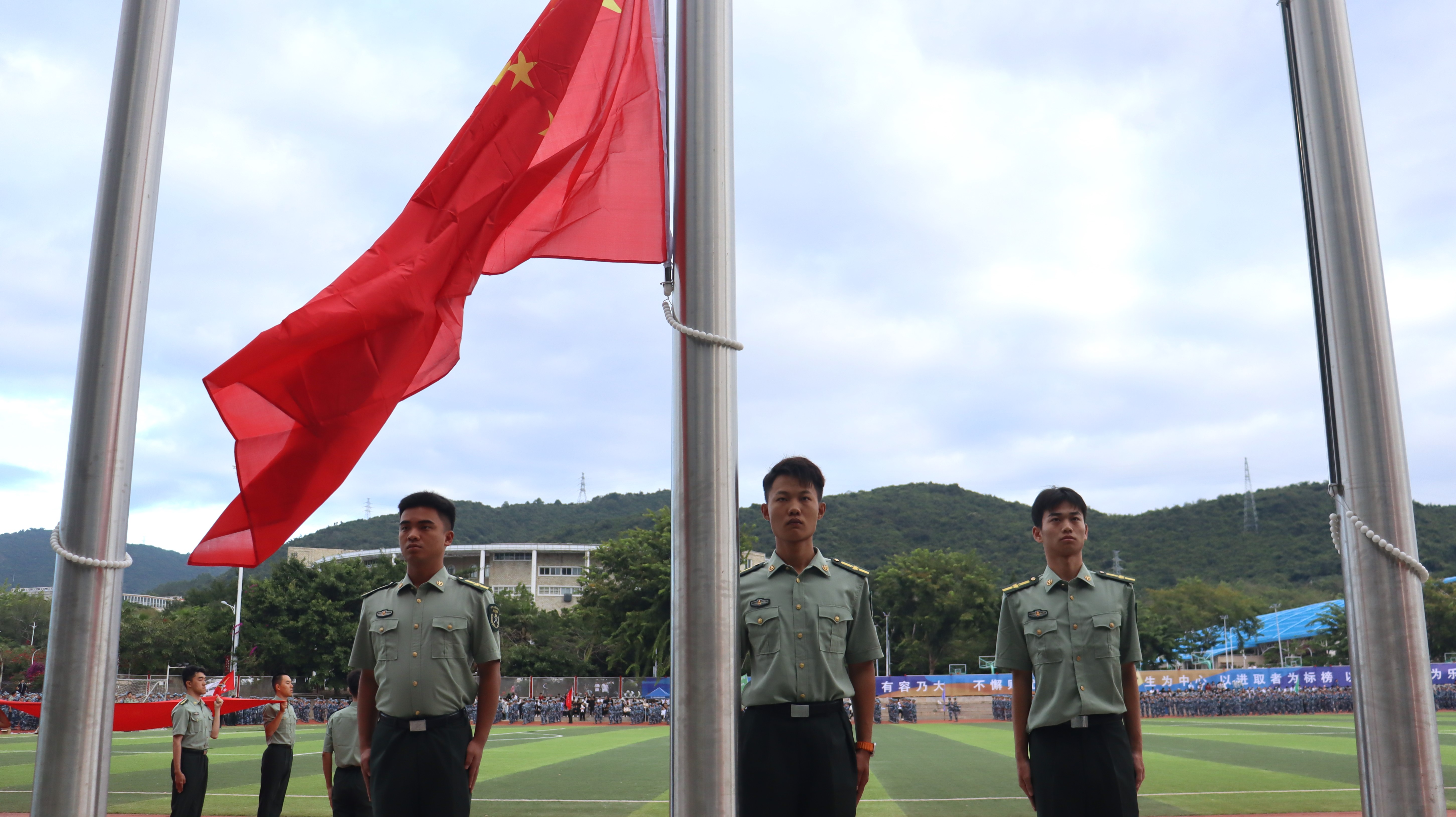 658d4c2b6449e.jpg